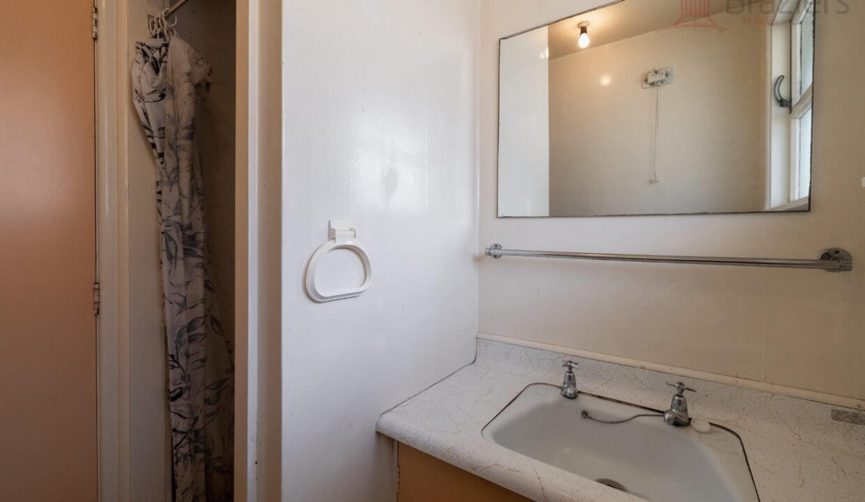 131665591__1737492085-131665591__1737421284-136594-JYH20018-HDR