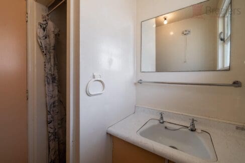 131665591__1737492085-131665591__1737421284-136594-JYH20018-HDR