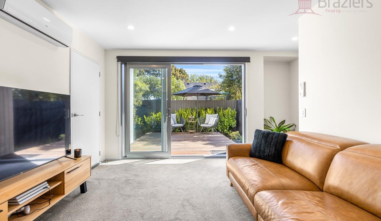 138783761__1741578366-138783761__1741562637-132558-019Open2viewID589618-208DCranfordStreet