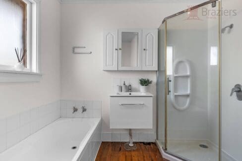 148213700__1747611508-148213700__1747608911-26646-43RavennaSt4