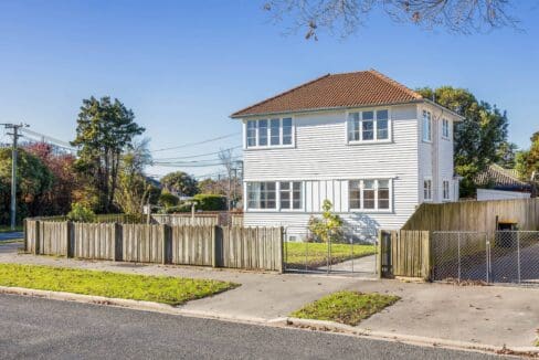 148889133__1747955375-17855-136EmmettSt3