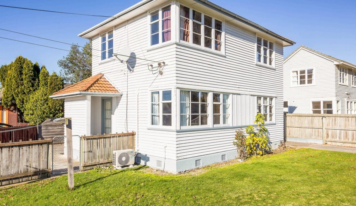 148889209__1747955387-27220-136EmmettSt5