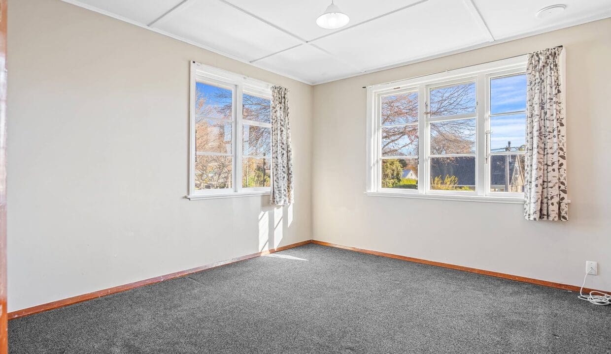 148889343__1747955441-18364-136EmmettSt15