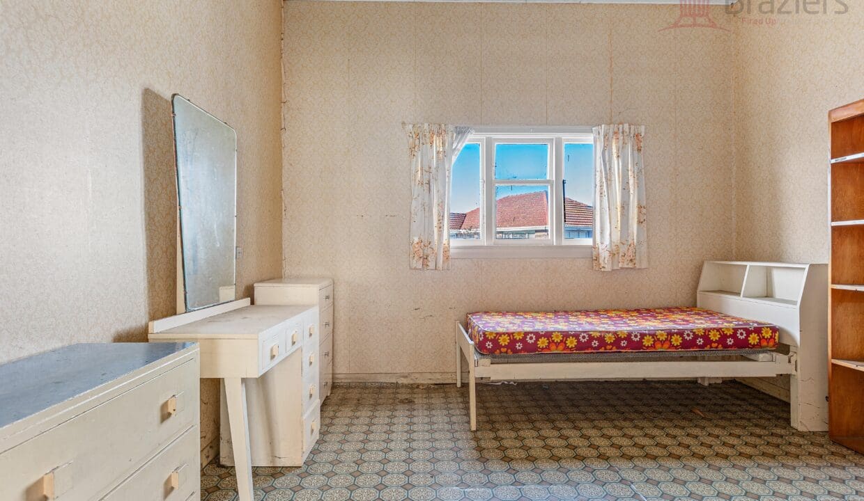 153297961__1751409042-153297961__1751235050-11764-012Open2viewID594284-467MainSouthRoadHornby