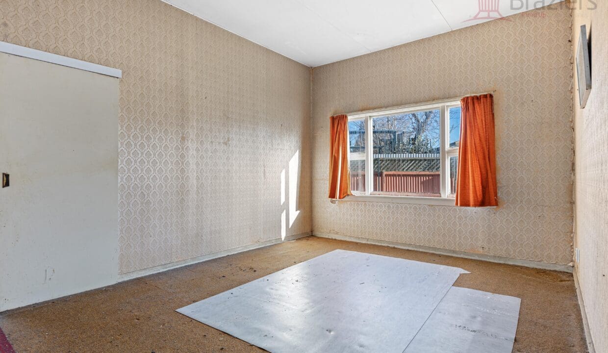 153297992__1751409042-153297992__1751235076-20825-009Open2viewID594284-467MainSouthRoadHornby