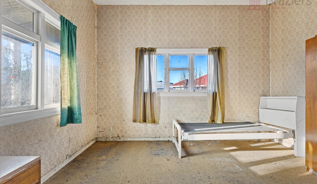 153298095__1751409042-153298095__1751235096-11881-007Open2viewID594284-467MainSouthRoadHornby