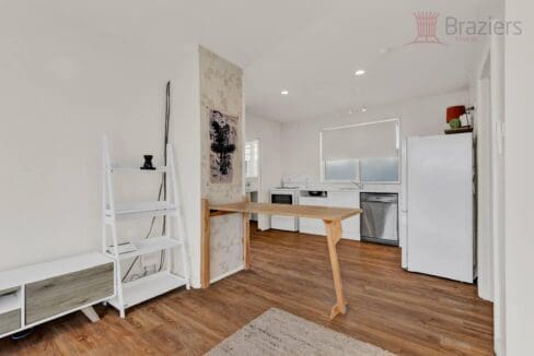 156948726__1753657928-156948726__1753657831-19657-17KearneysRoad14