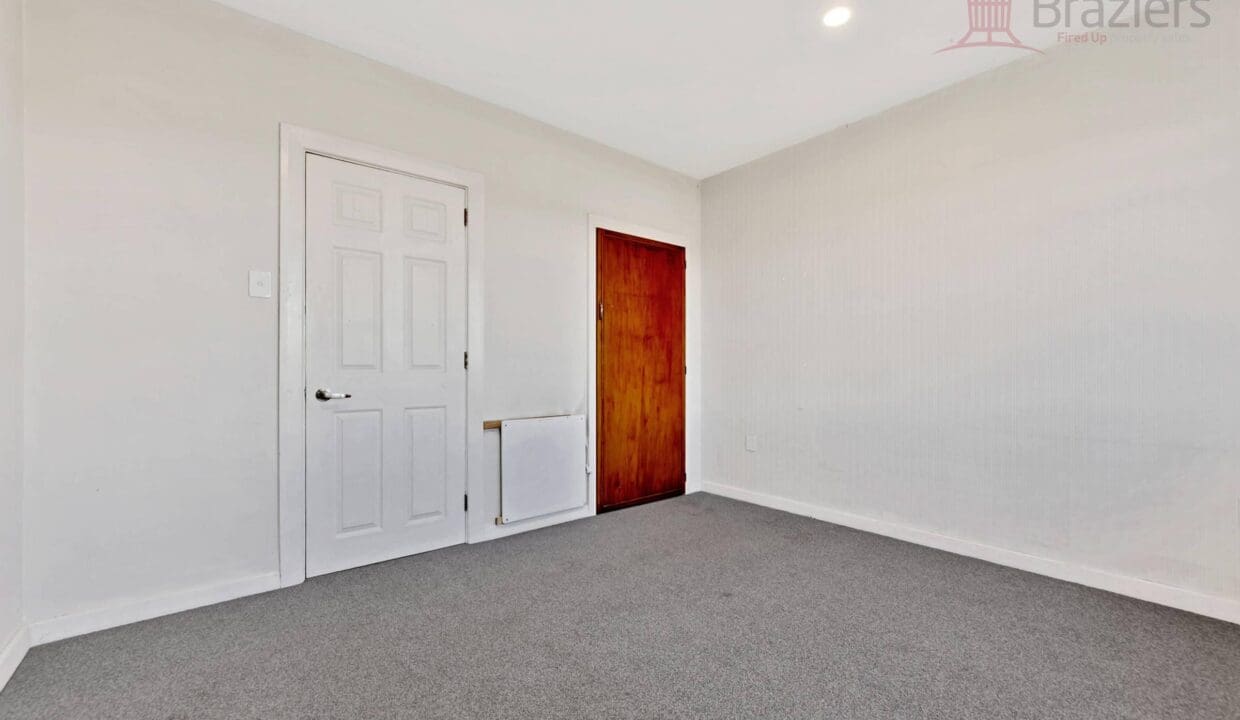 156948824__1753657928-156948824__1753657860-29110-17KearneysRoad2