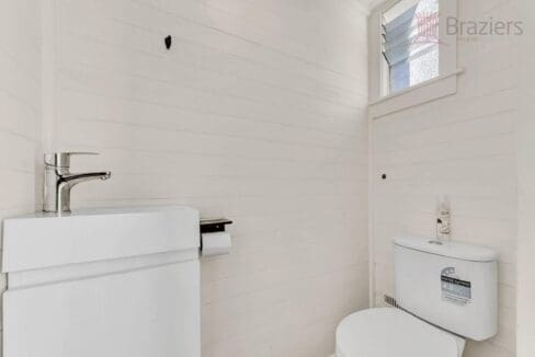 156948835__1753657929-156948835__1753657874-19580-17KearneysRoad6