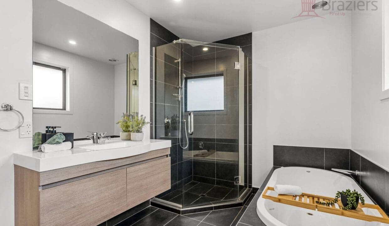 161939232__1756866299-161939232__1756866266-64153-214HENDERSON32