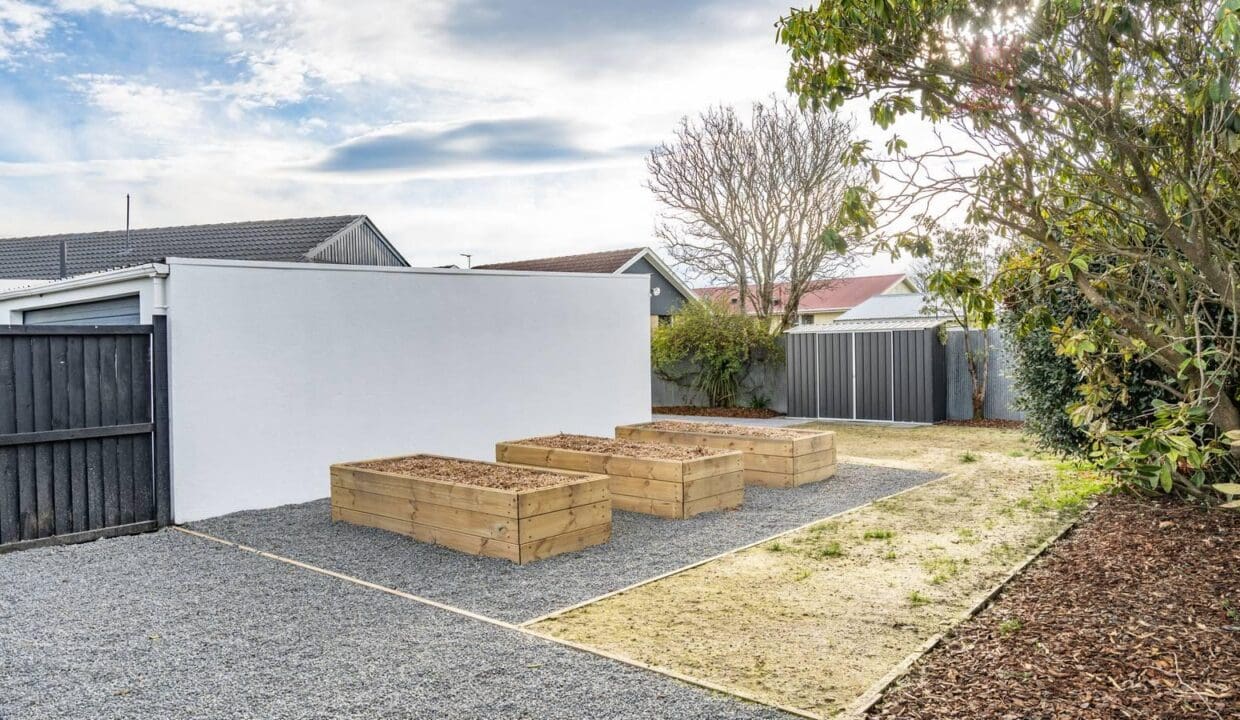 161939320__1756866299-161939320__1756866280-64419-214HENDERSON39