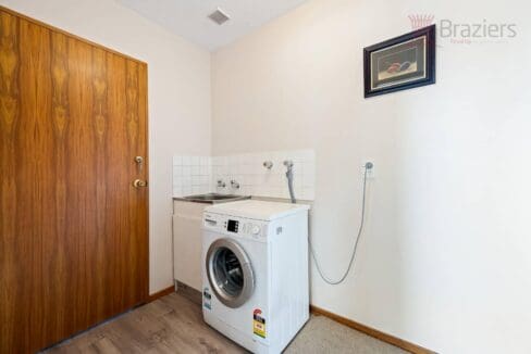 162727681__1757388956-162727681__1757388916-67432-1-43CLARIDGESRD12