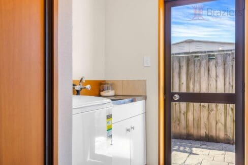 163846990__1758070547-163846990__1758070287-37711-3112StAlbansSt8