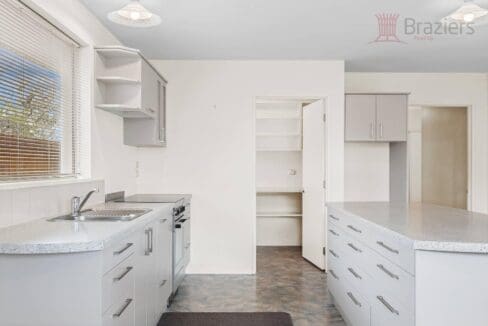 164879164__1758665825-164879164__1758662601-8434-5HALLIWELL12