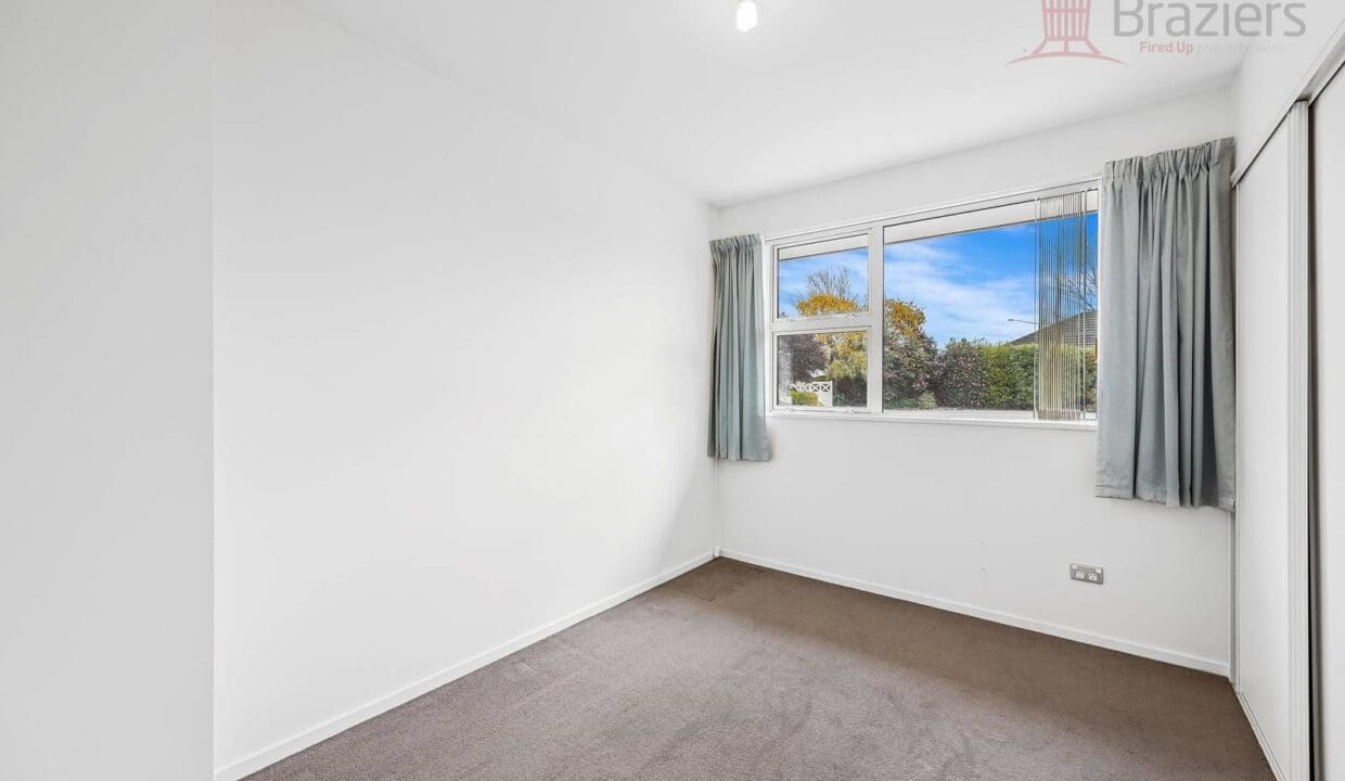 164879364__1758665826-164879364__1758662634-20053-5HALLIWELL16