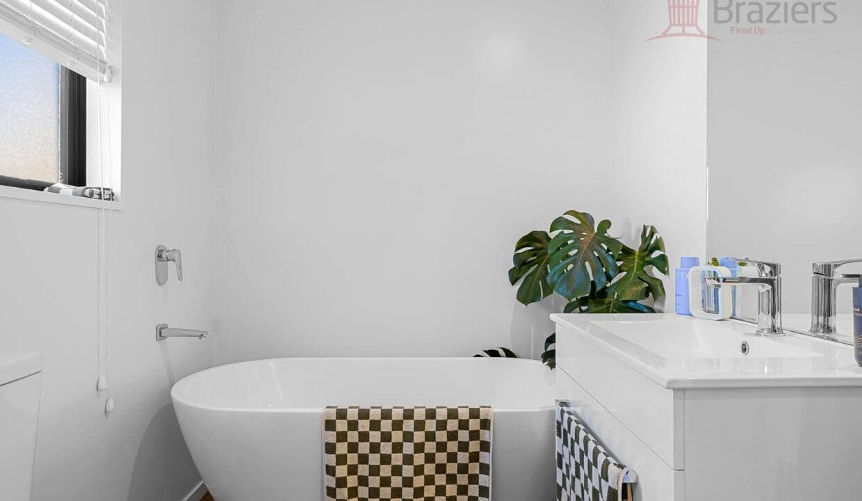 167328221__1760056829-167328221__1760049367-30211-5-90BishopSt12