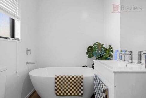 167328221__1760056829-167328221__1760049367-30211-5-90BishopSt12