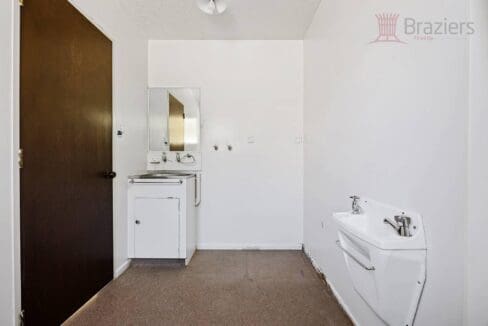 170497424__1761788164-170497424__1761788124-60990-MainRoad45a11