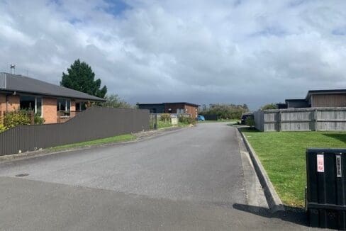 172135566__1762116624-18412-MaindrivePic3OrowaitiRoad