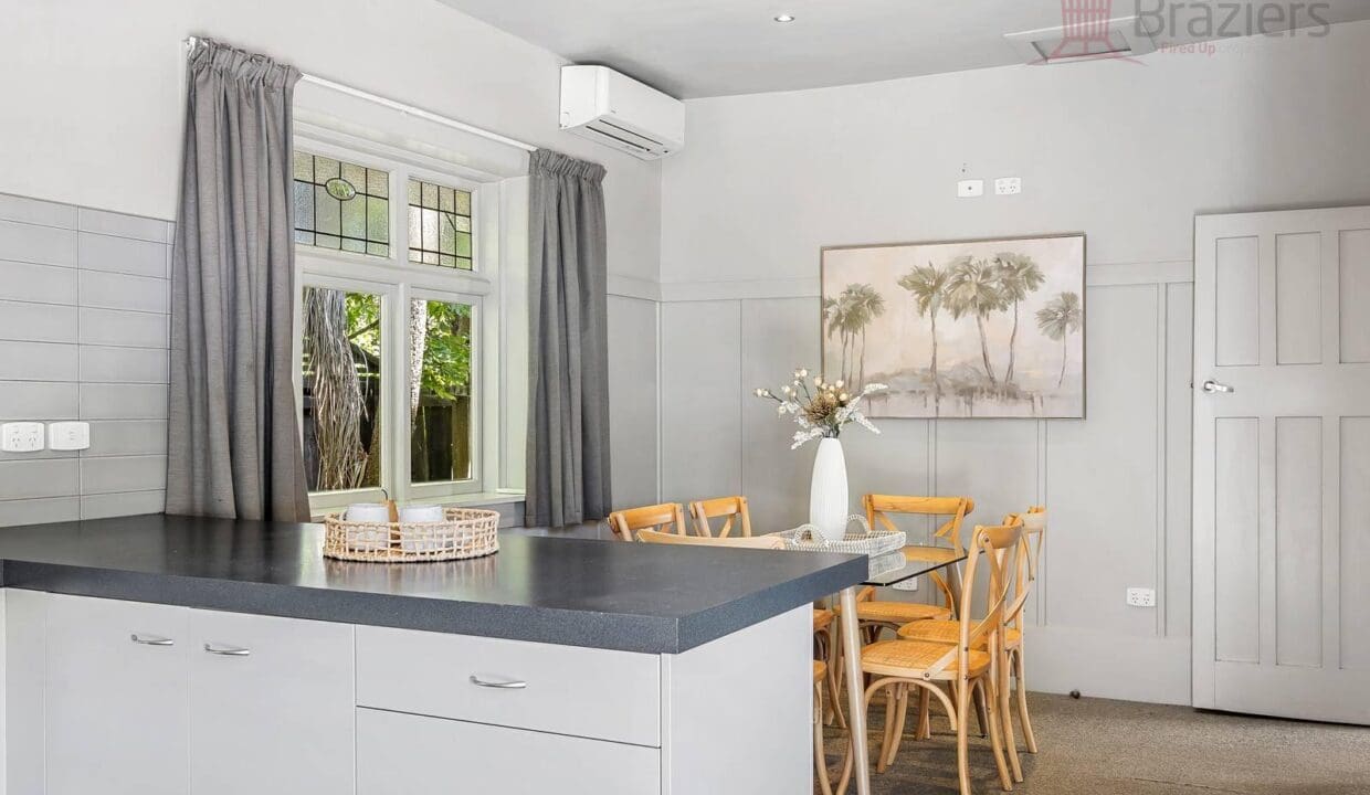 173356000__1762395705-173356000__1762380215-14024-NichollsSt546