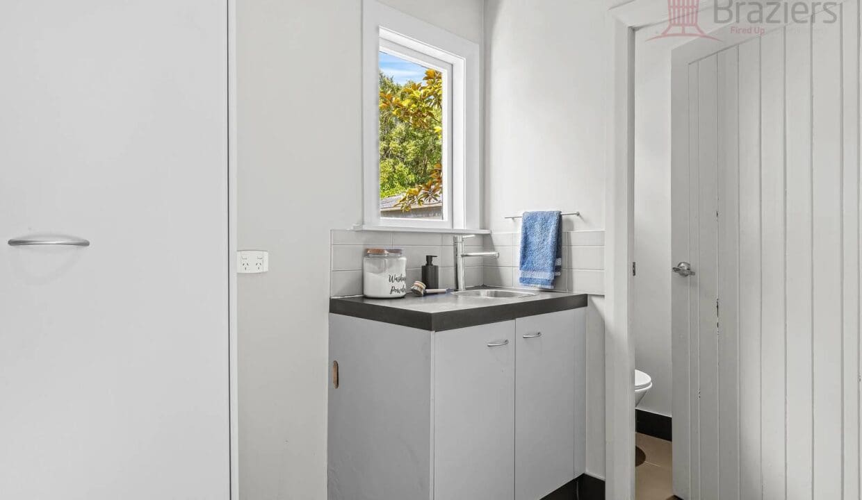 173356288__1762395705-173356288__1762380249-14110-NichollsSt5413