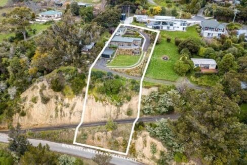 173373020__1762382743-33553-Taka