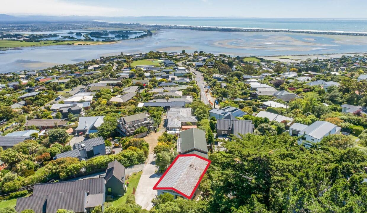 1763419582-15-CannonHillCres224A12