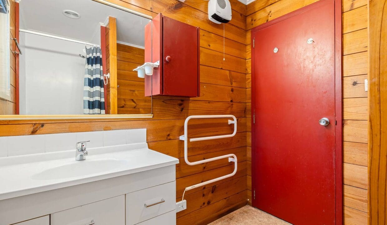 1763419582-18-CannonHillCres224A18