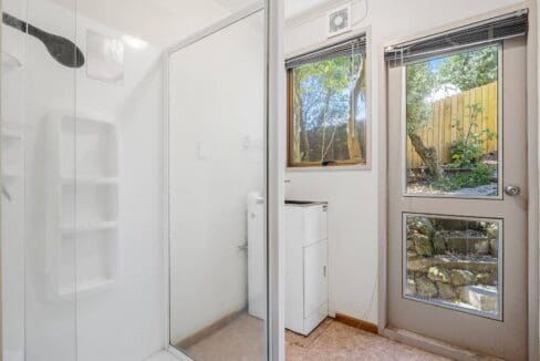 1763419582-22-CannonHillCres224A15