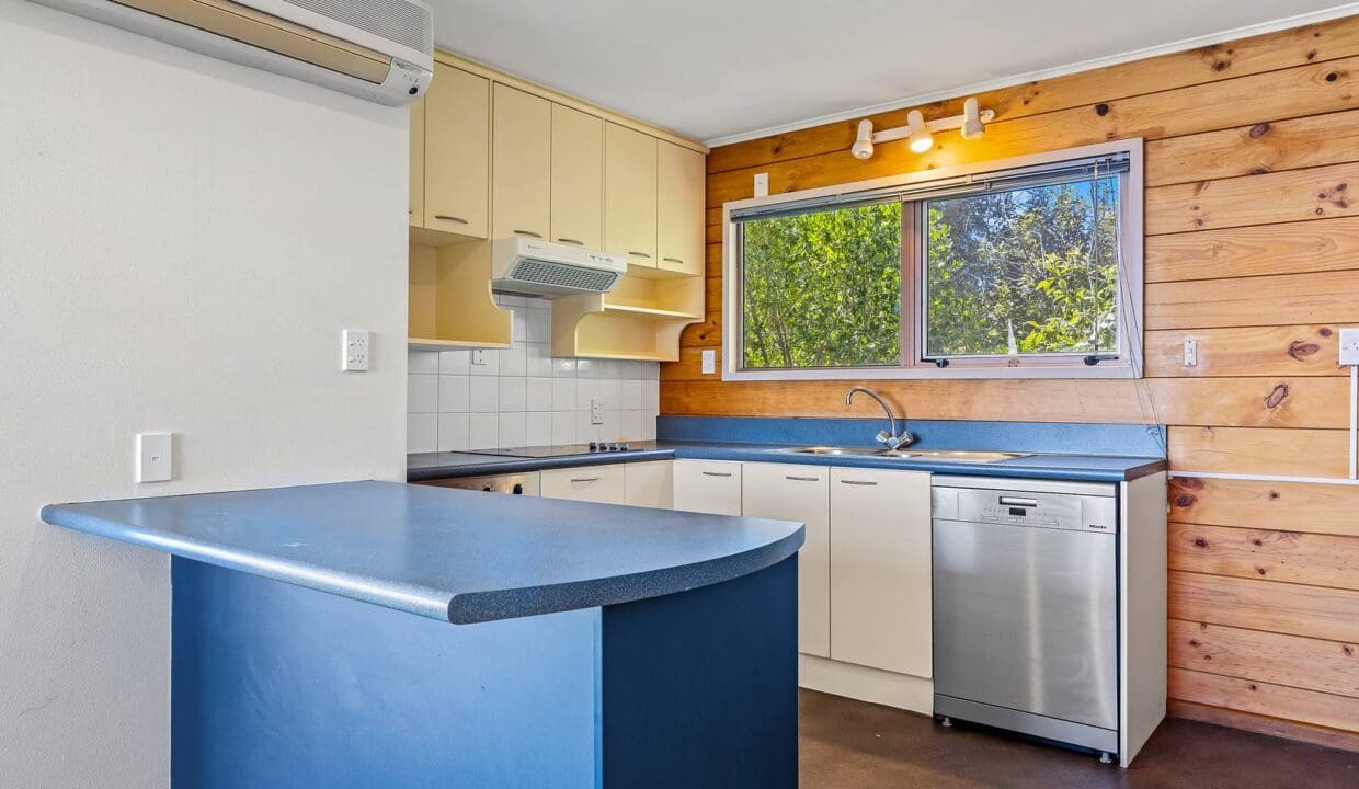 1763419582-5-CannonHillCres224A20