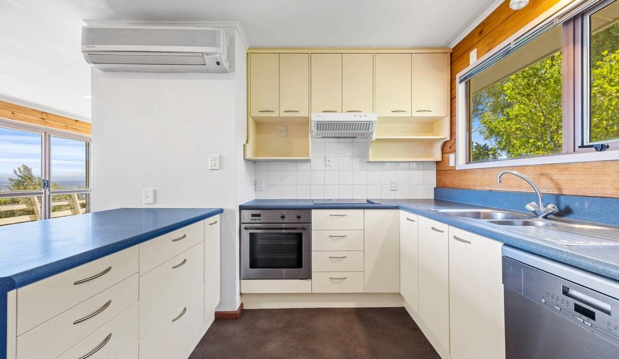 1763419582-6-CannonHillCres224A21