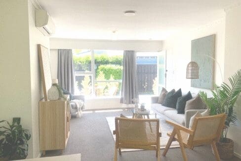 1763683888-17-NasebyLoungeOct2025