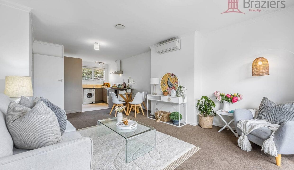 1763683888-4-2-41NASEBY13