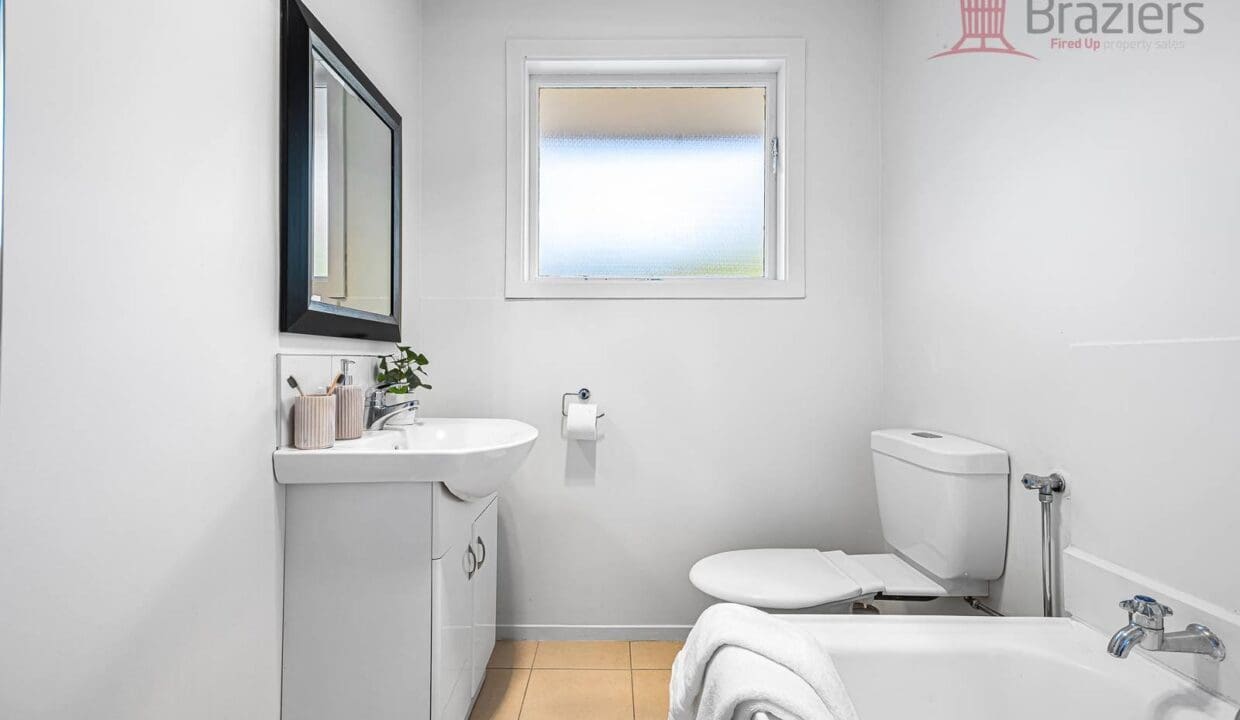 1763683888-8-2-41NASEBY8