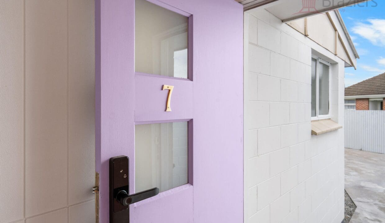 176729535__1764190702-176729535__1764110687-19704-DSC05810