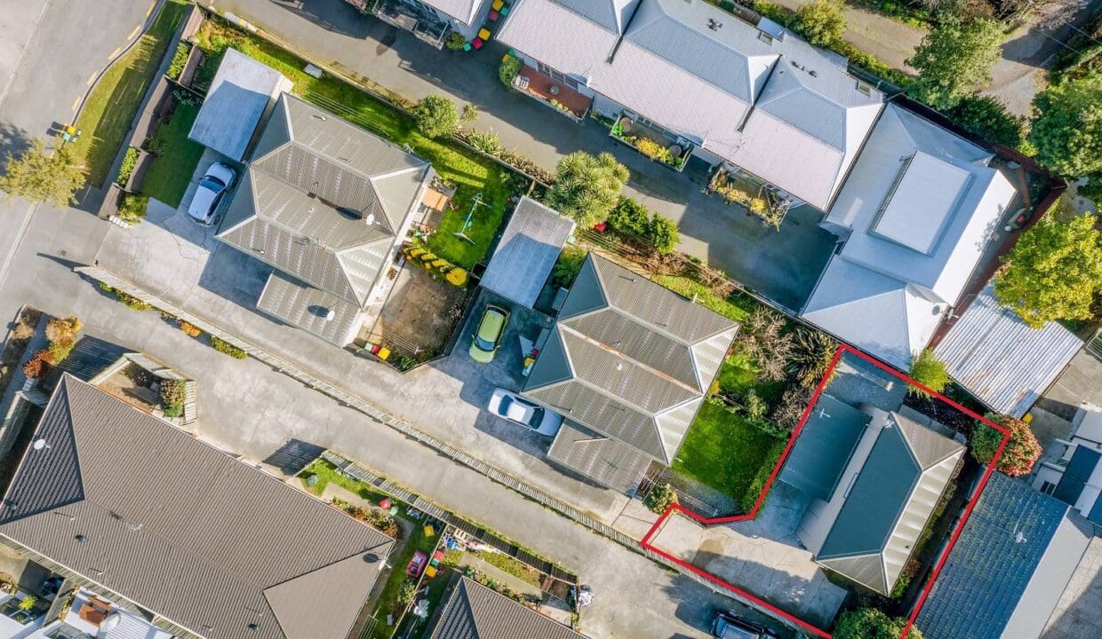 180121441__1765839400-34576-14