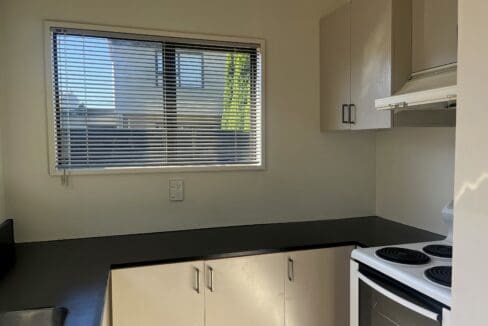 181080369__1766446178-36041-kitchenpic-3-15DraperStreetRichmondAE