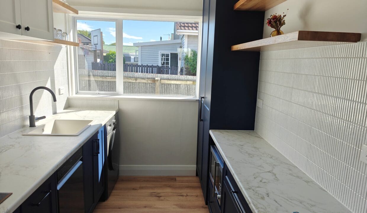 185496402__1770160097-24099-Kitchen3