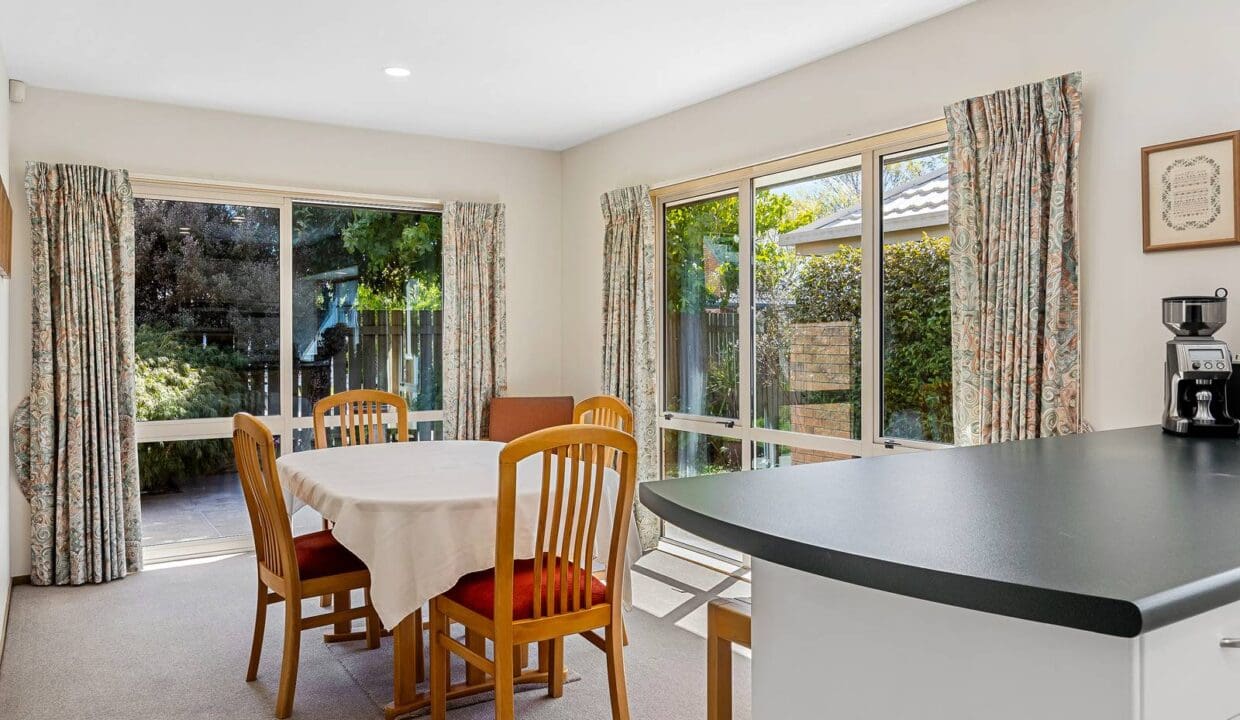 190577622__1772750404-31153-43BClaridgesRd6