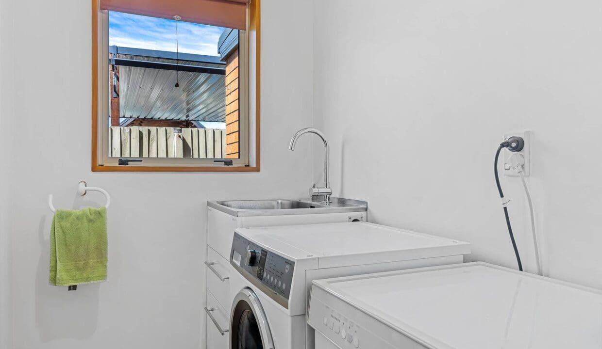 190577634__1772750416-18681-43BClaridgesRd12