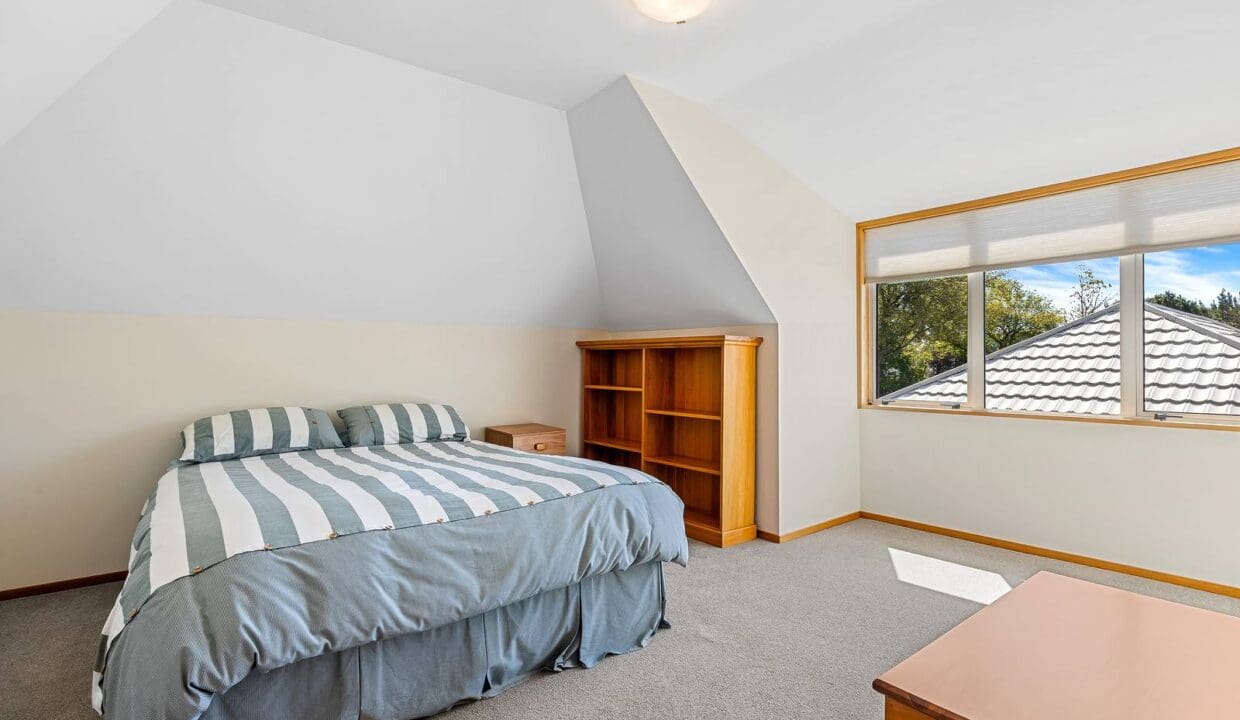 190577636__1772750418-18586-43BClaridgesRd13