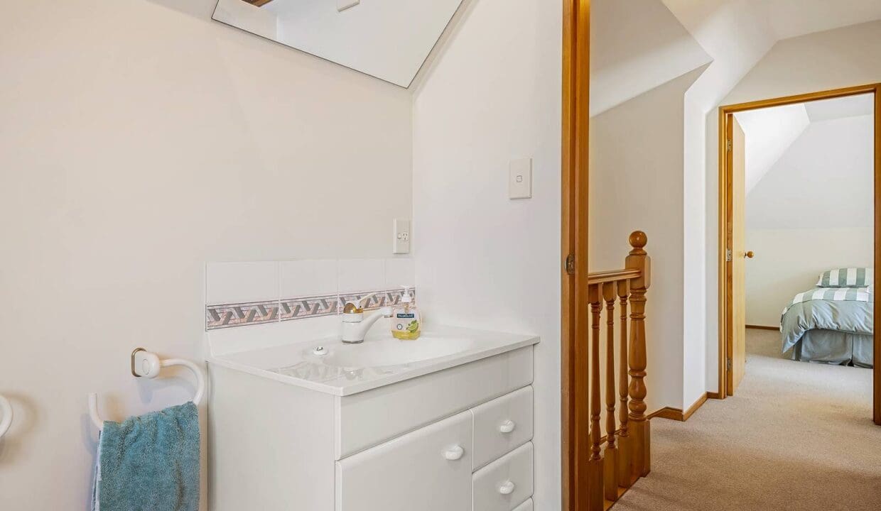 190577639__1772750421-18609-43BClaridgesRd15