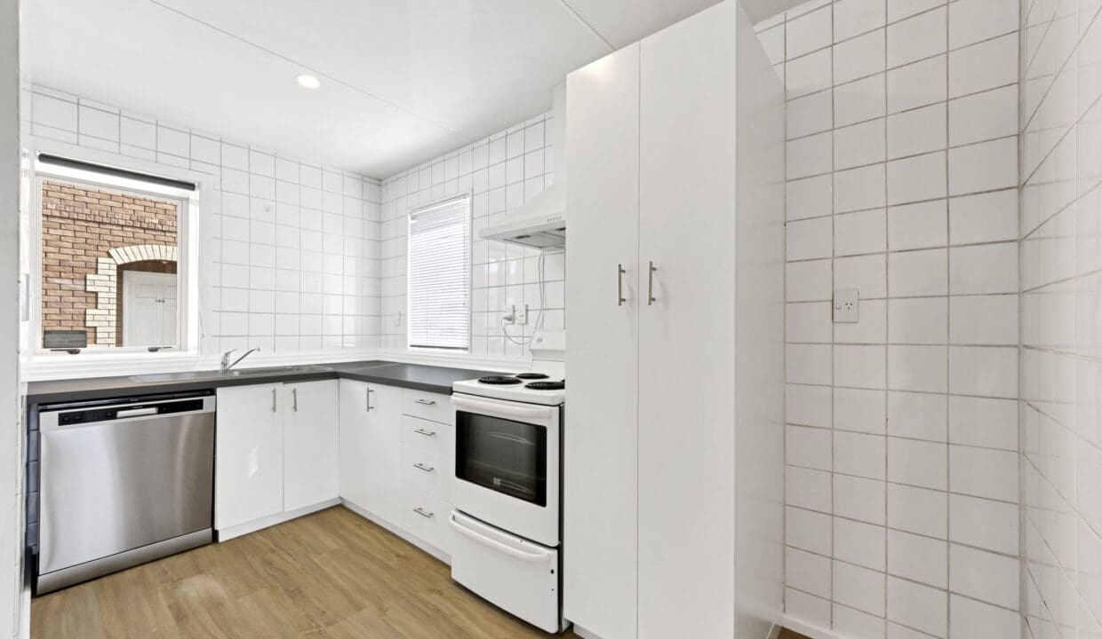 192239986__1773625035-52932-MEGA5903