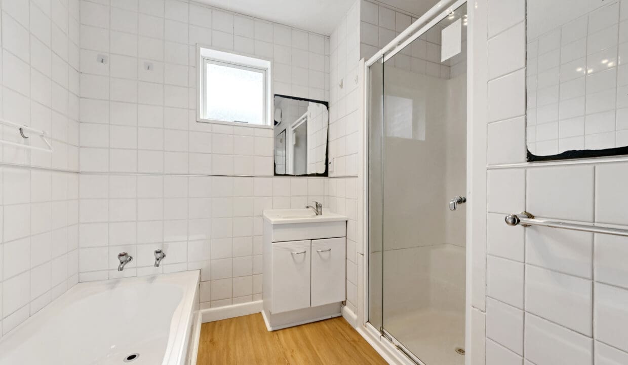 192240247__1773625072-53106-MEGA5957