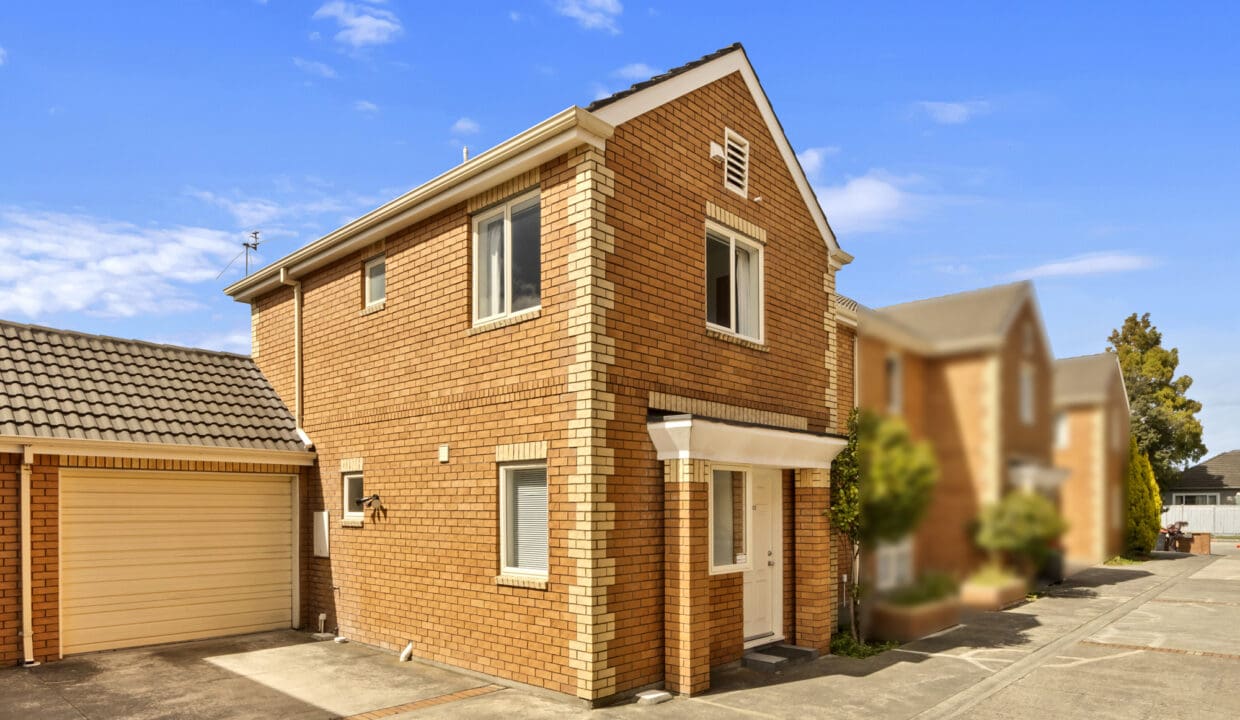 192240341__1773625090-53125-MEGA59711