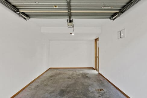 192240352__1773625097-66674-MEGA5884