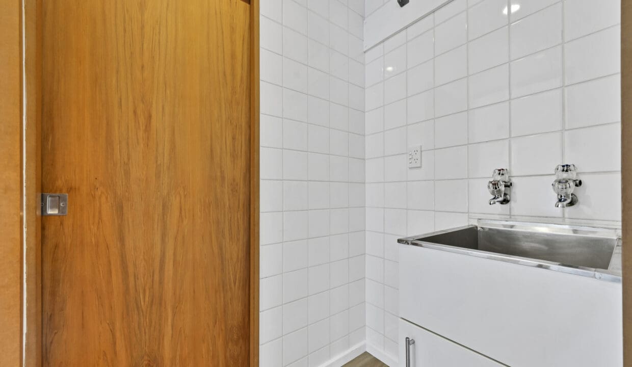 192240378__1773625100-66427-MEGA5887