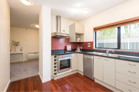 192747579__1773792452-33591-280c-worcester-st-6236927855720161219095430