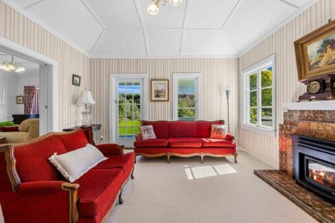 195496314__1775517498-24548-fbb22a07-5b2f-4b50-a172-589639f622e9