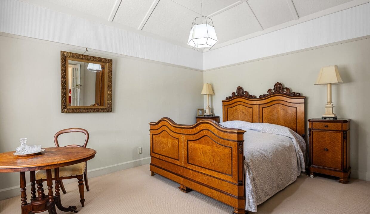 195496328__1775517502-36953-ccfdd5b7-547f-4802-aa92-5ad7368b79ce